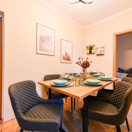 Fuerst-Pueckler-Apartment_Bis 6 Personen_Waschmaschine_Kueche_2X Parkplaetze_Terrasse_Netflix كوتبوس المظهر الخارجي الصورة